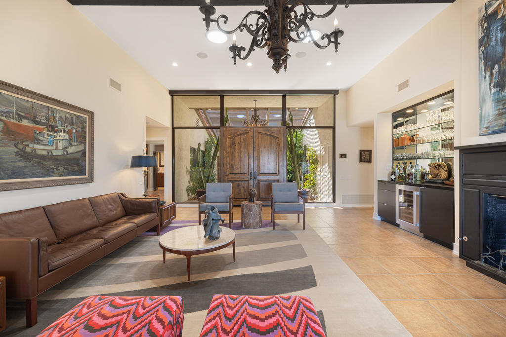 MLS #219136623DA image #17