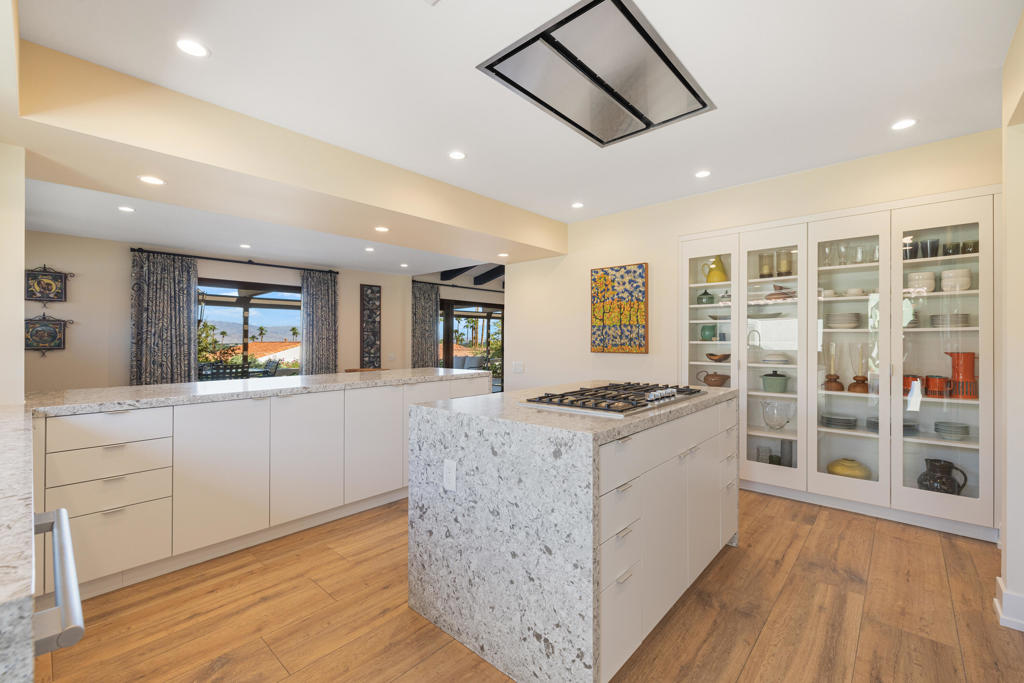 MLS #219136623DA image #5