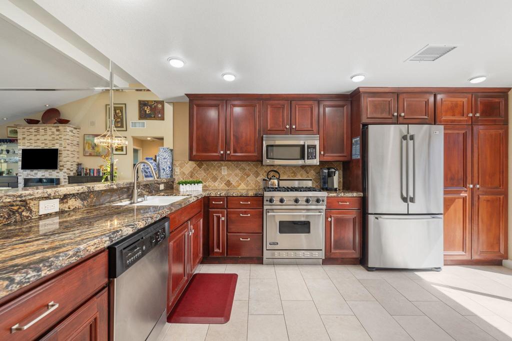 MLS #219136626DA image #12