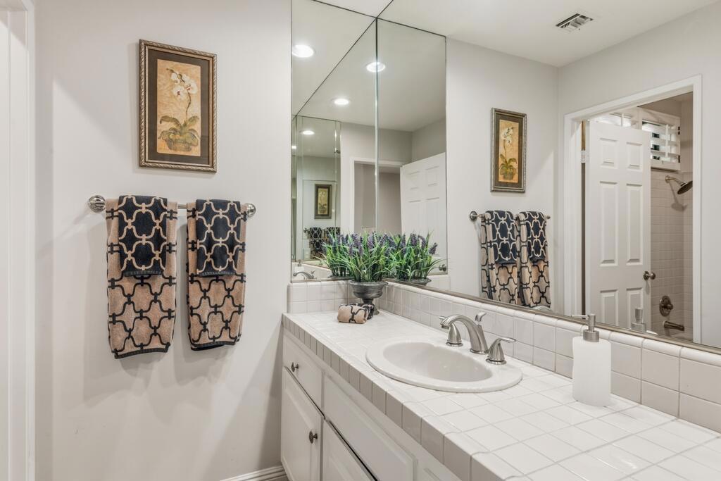 MLS #219136643DA image #22