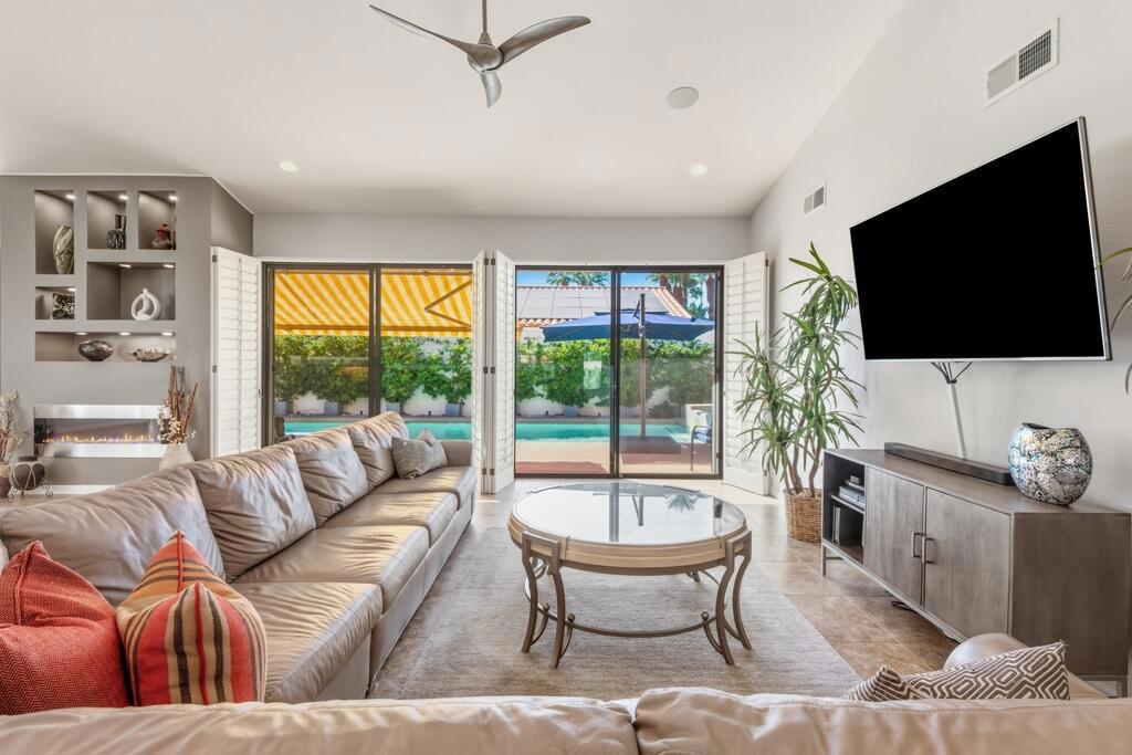 MLS #219136643DA image #3