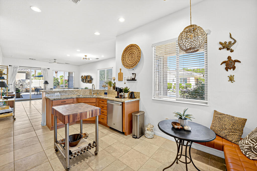 MLS #219136644DA image #10