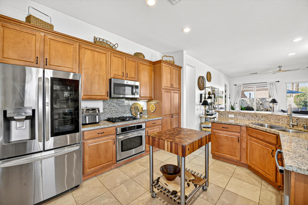 MLS #219136644DA image #11