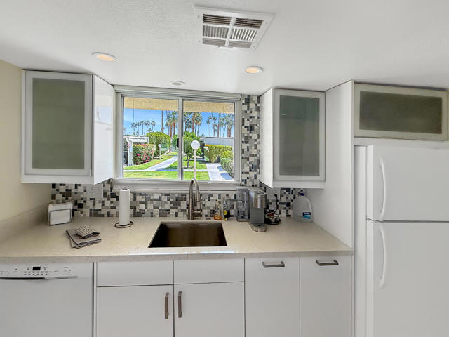 MLS #219136645PS image #4