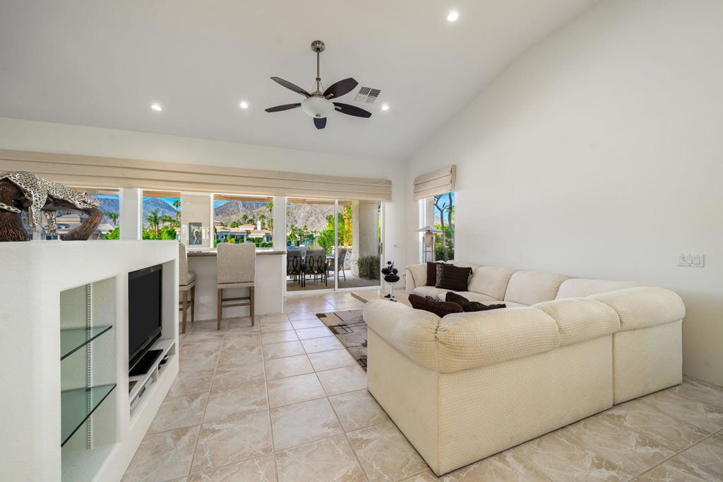 MLS #219136683DA image #20