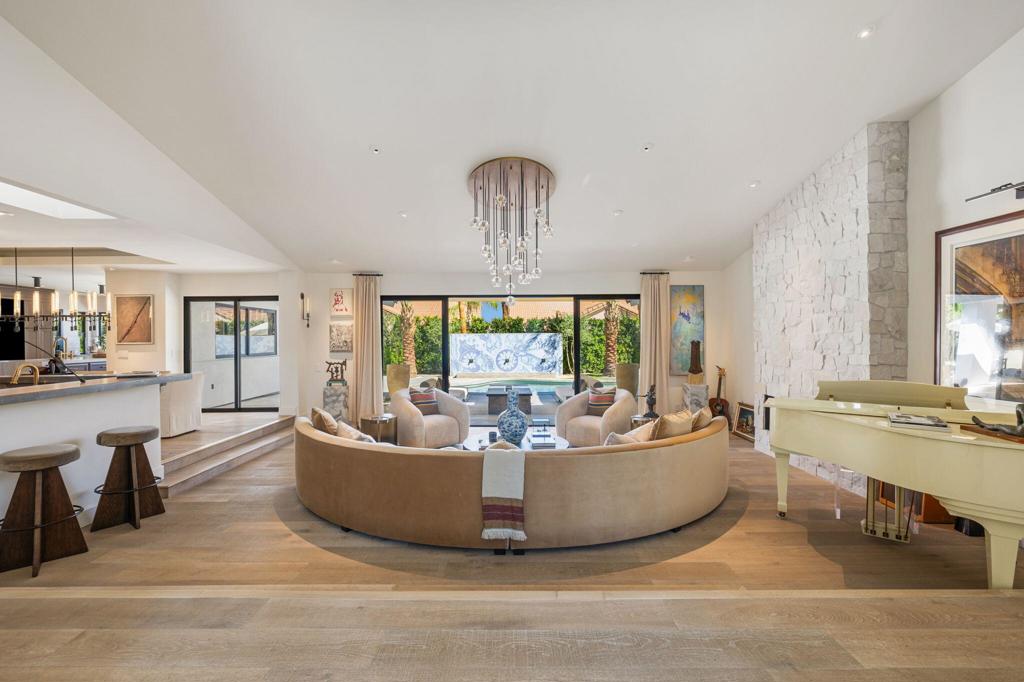 MLS #219136687DA image #16