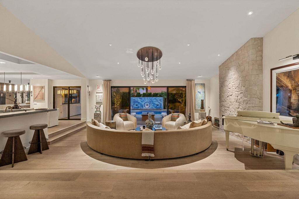 MLS #219136687DA image #17