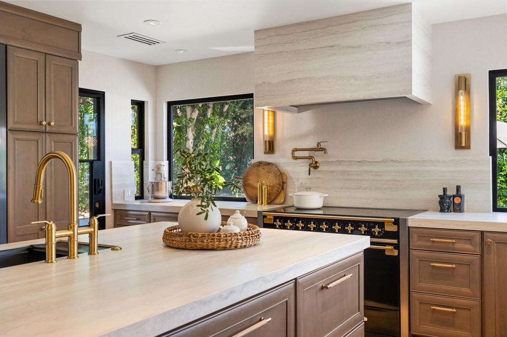 MLS #219136687DA image #2