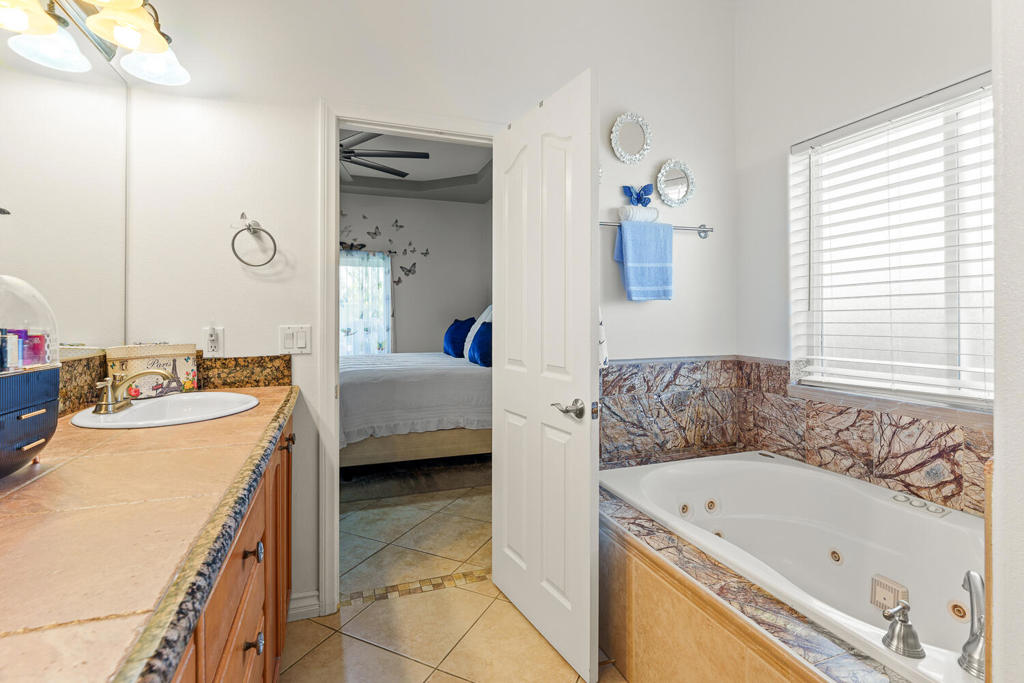 MLS #219136701DA image #13