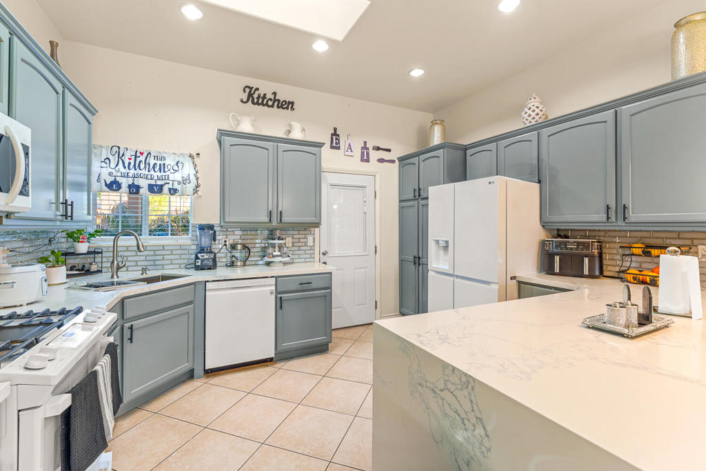 MLS #219136701DA image #2