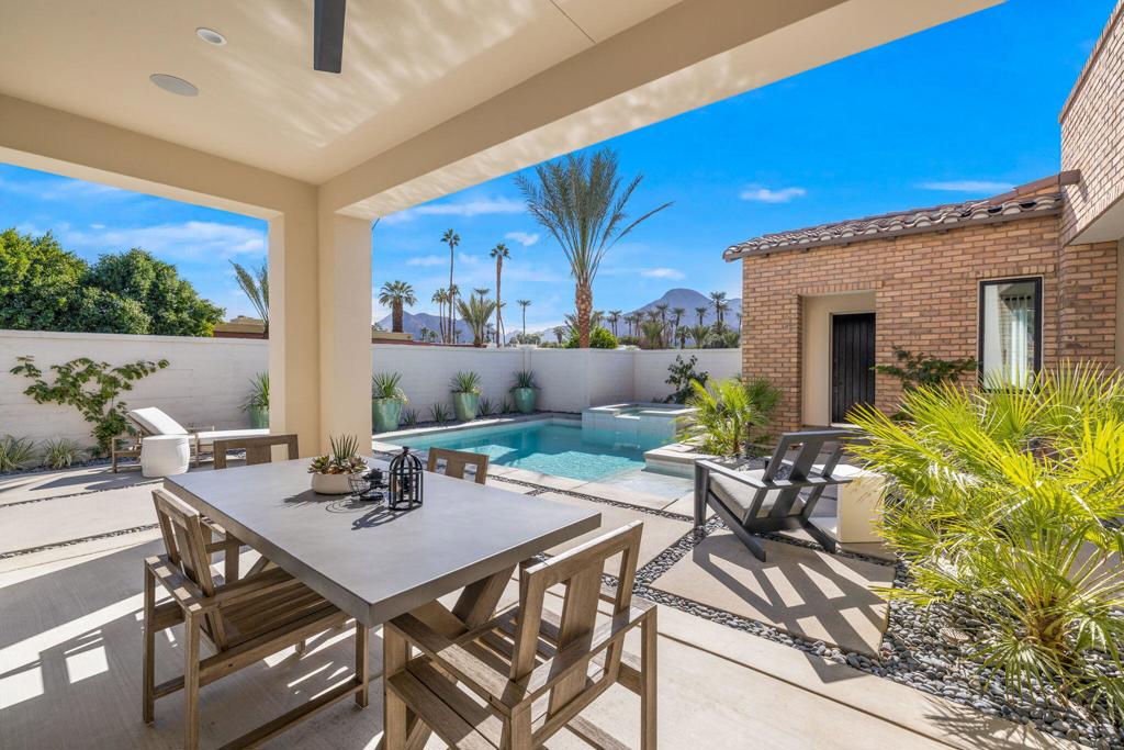 MLS #219136710DA image #2