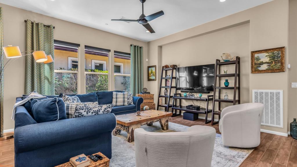 MLS #219136720DA image #2