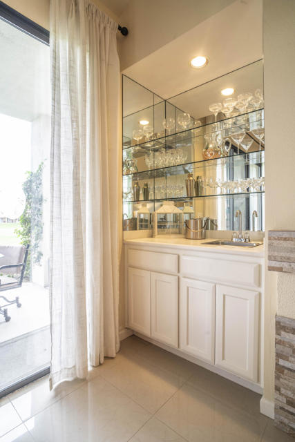 MLS #219136721DA image #15