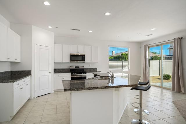 MLS #219136742DA image #2