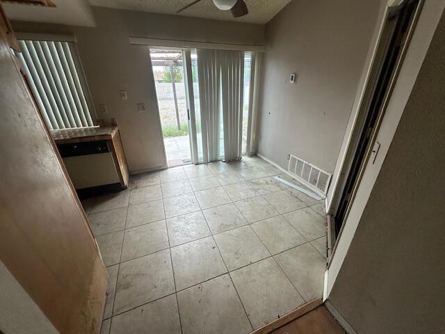 MLS #219136775DA image #4