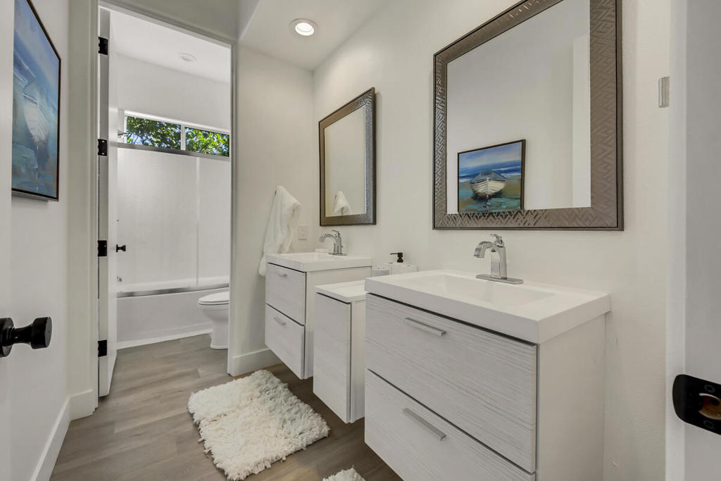 MLS #219136786DA image #30