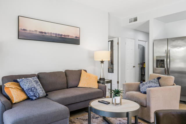 MLS #219136803DA image #3