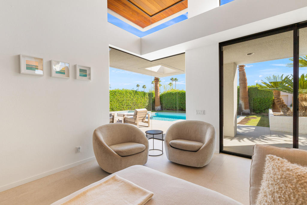 MLS #219136808DA image #14