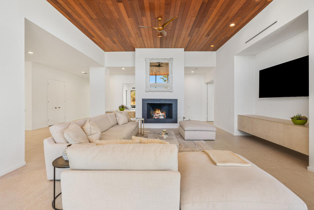 MLS #219136808DA image #15