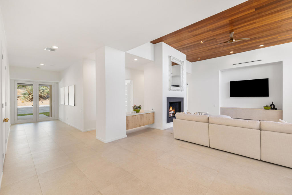 MLS #219136808DA image #19