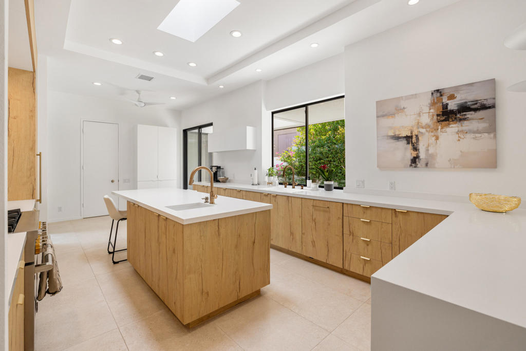 MLS #219136808DA image #25