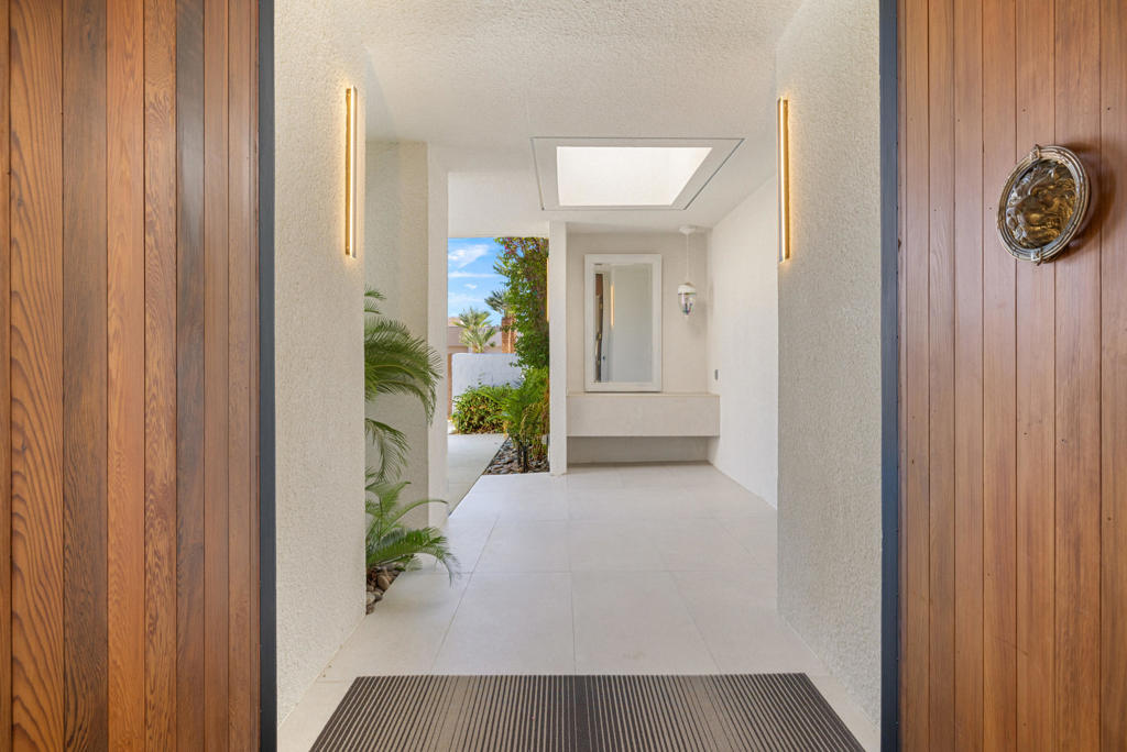 MLS #219136808DA image #8