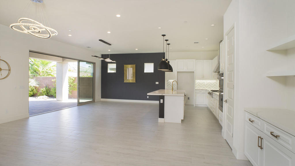 MLS #219136812DA image #5