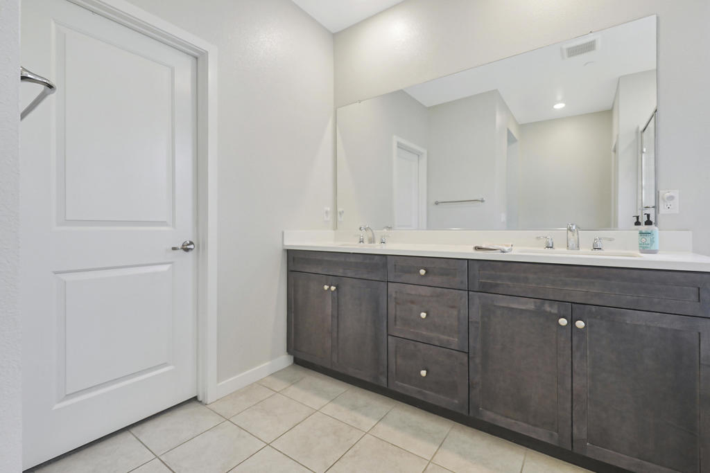 MLS #219136817DA image #15