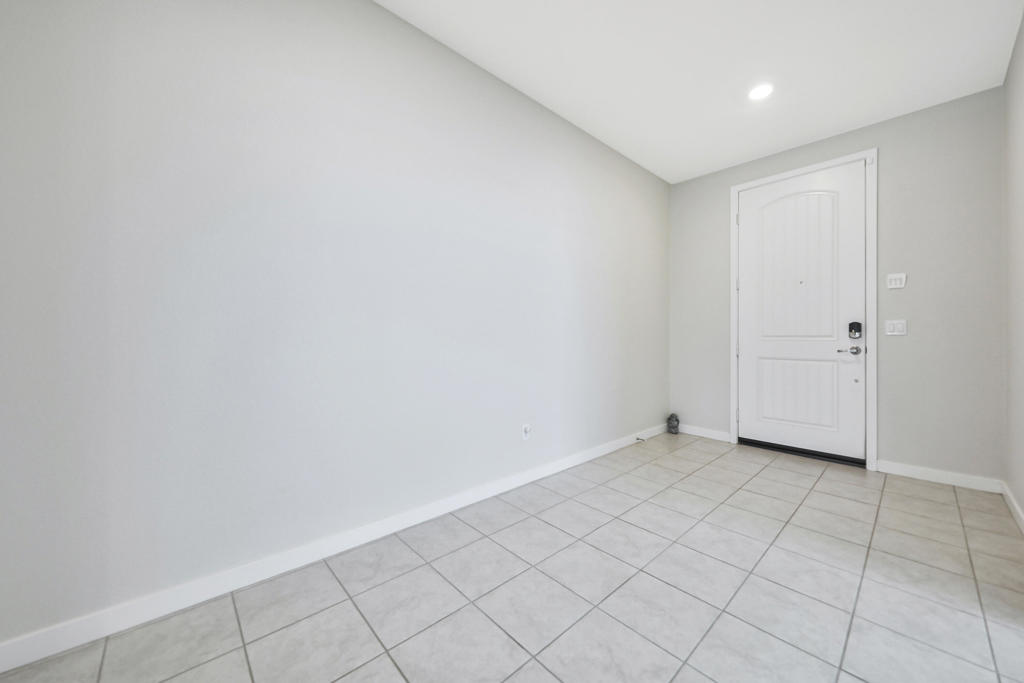 MLS #219136817DA image #2