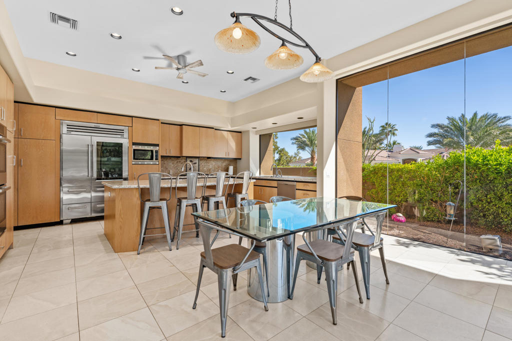 MLS #219136845DA image #2