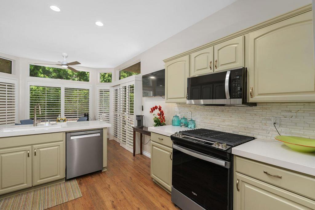 MLS #219136884DA image #15