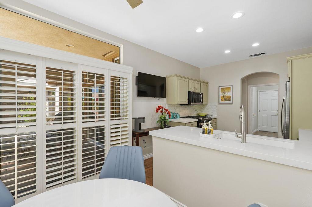 MLS #219136884DA image #17