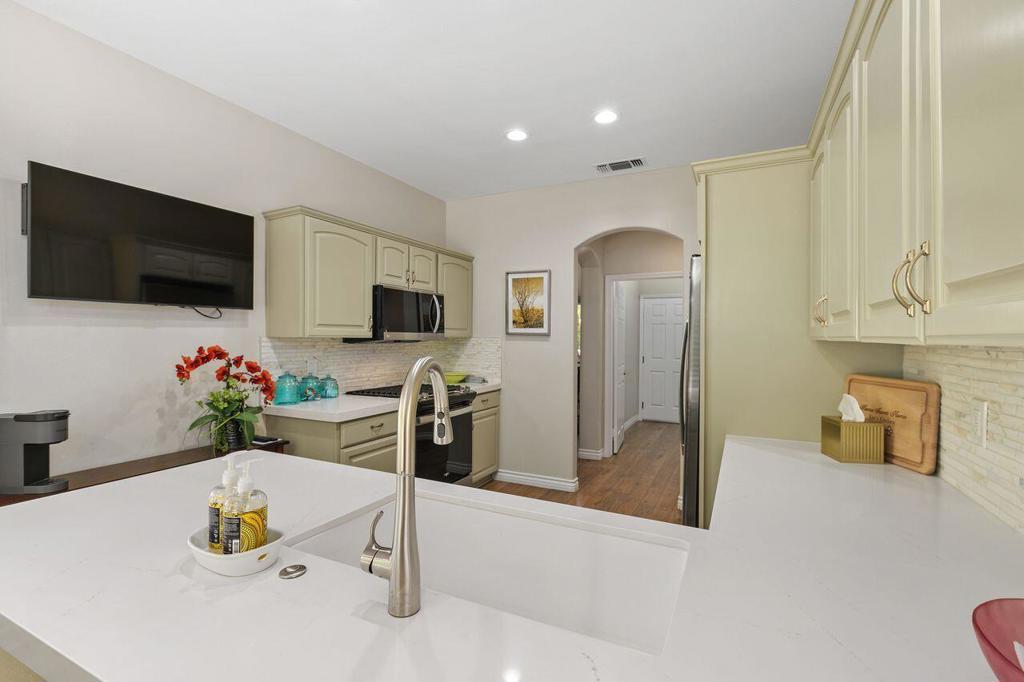 MLS #219136884DA image #18