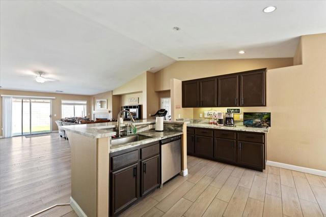 MLS #219136932DA image #10