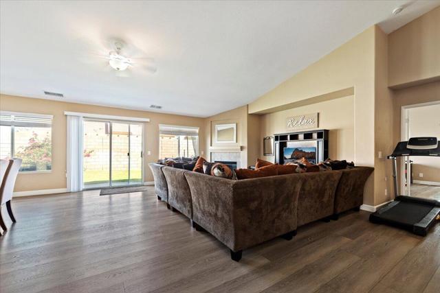 MLS #219136932DA image #12