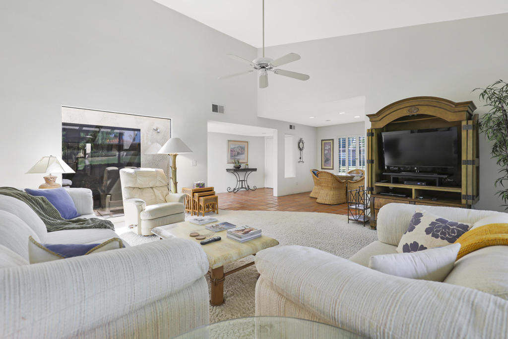 MLS #219136943PS image #3