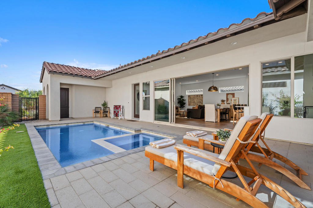 MLS #219136944DA image #1