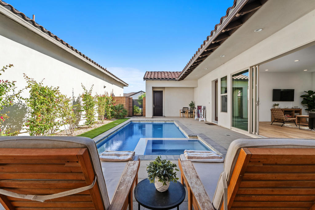 MLS #219136944DA image #2