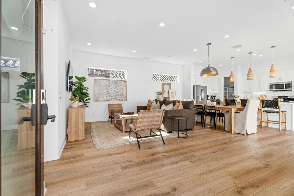 MLS #219136944DA image #4