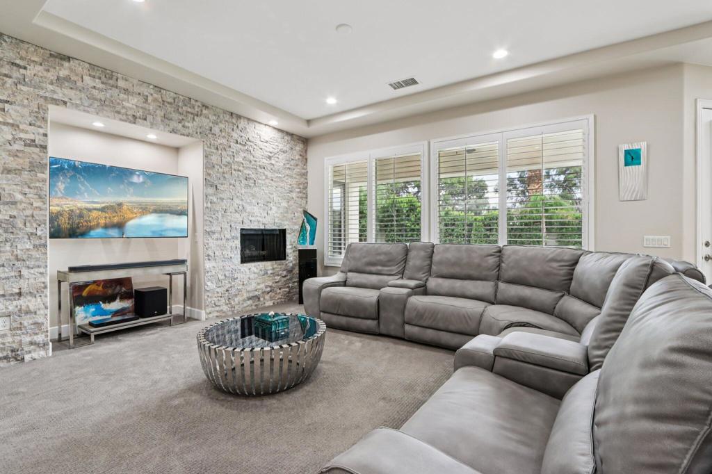 MLS #219136946DA image #14