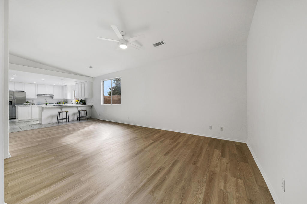 MLS #219136953DA image #16