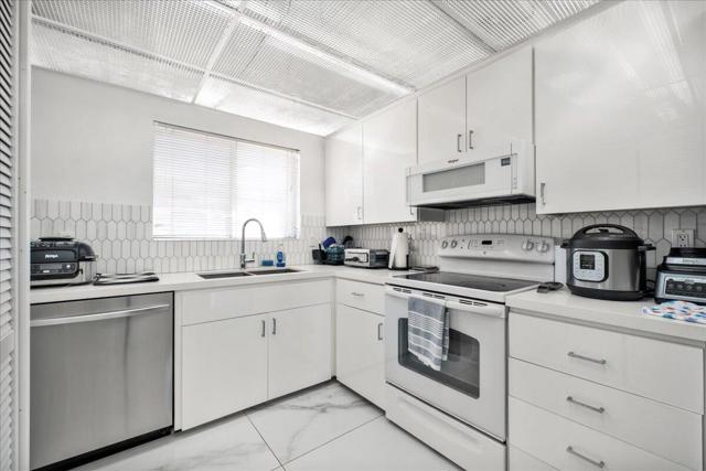 MLS #219136958DA image #3