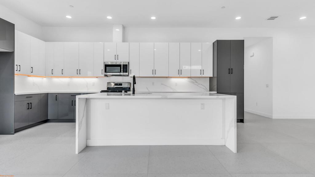 MLS #219136967DA image #13