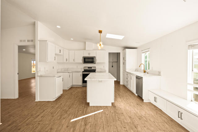 MLS #219136998DA image #6