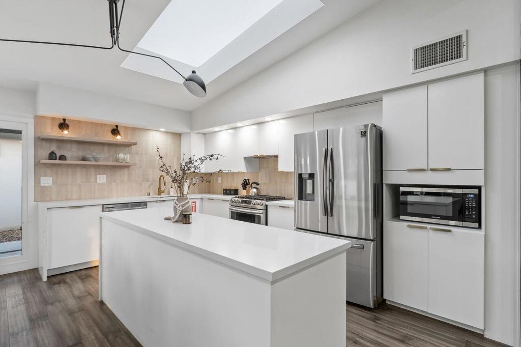 MLS #219137025DA image #8