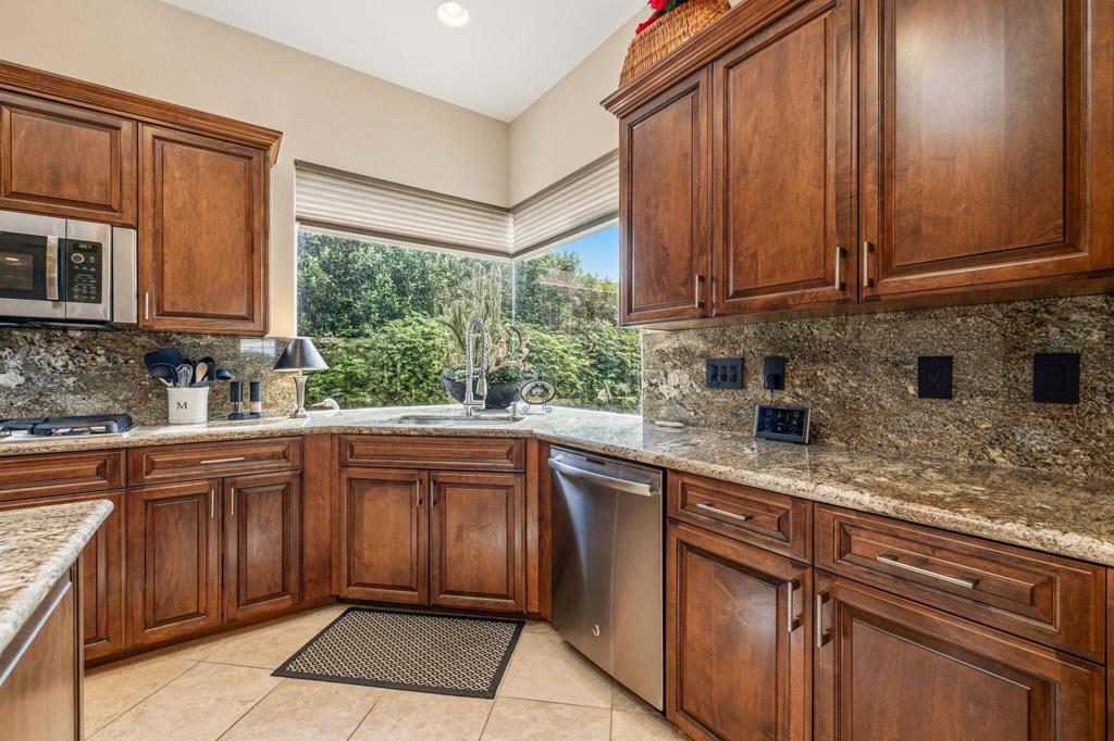 MLS #219137030DA image #14