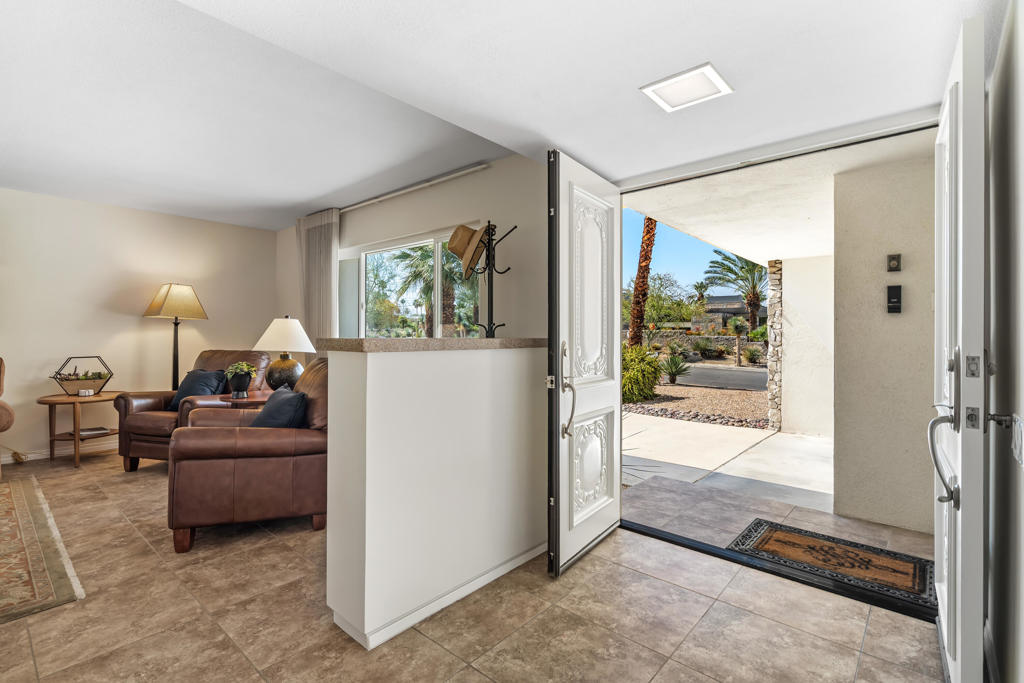 MLS #219137048PS image #5