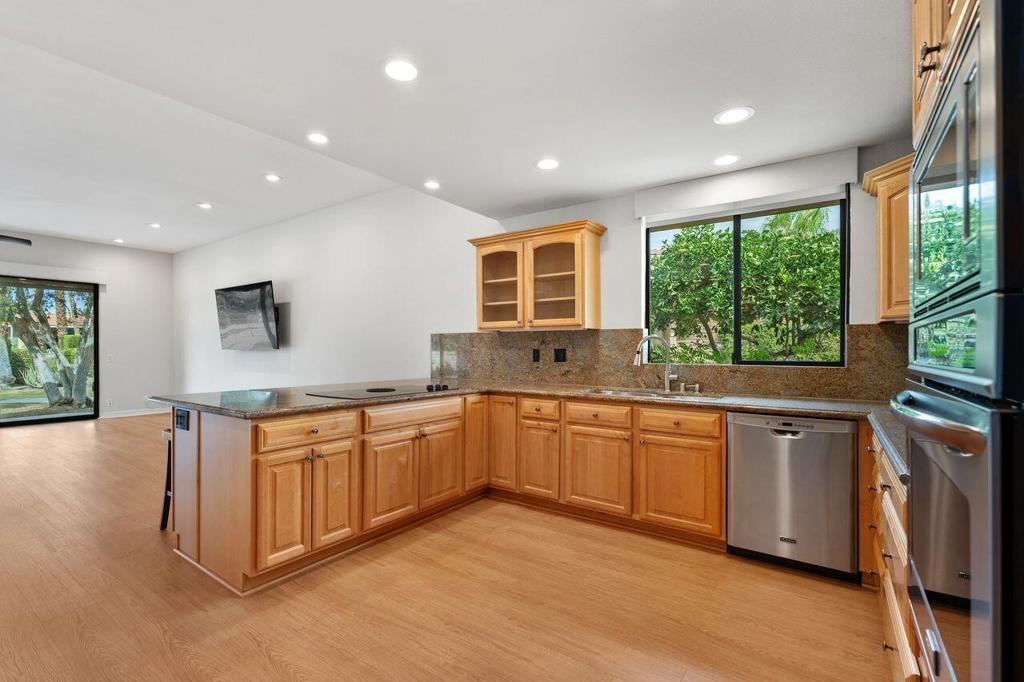 MLS #219137070DA image #6