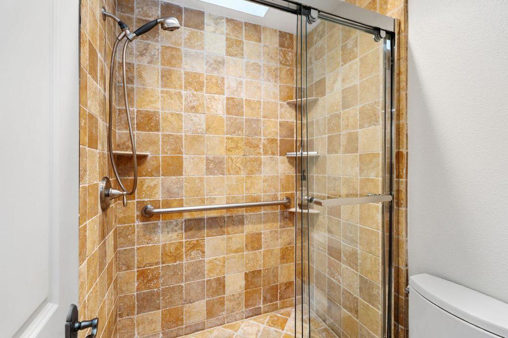 MLS #219137070DA image #9