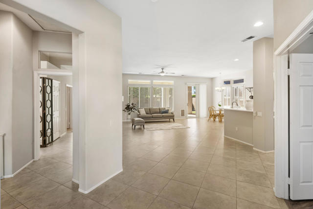 MLS #219137133DA image #4